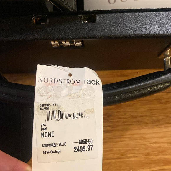 Gucci Jewelery and Watch Travel Suitcase with Diamond Pattern Cover Bag - Picture 11 of 15